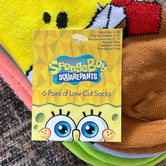 NWT SpongeBob SquarePants Vibrant Socks - Picture 2 of 4